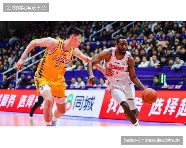 四川外援克劳福德：从“外援梦”到“球王传奇”——如何在职业生涯中打造“半场9分钟10中5”的精彩